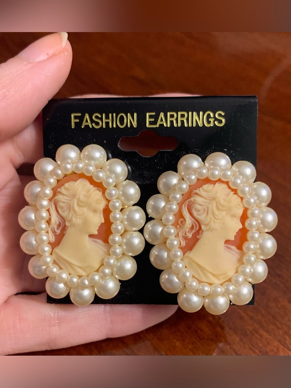 Vintage-Inspired Cream Cameo Faux Pearl Frame Clip-On Earrings Costume Jewelry